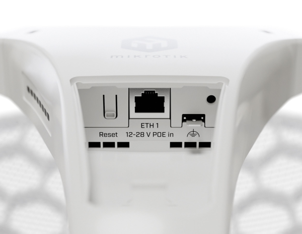 MikroTik LHG-5axD-XL RouterOS L3 EU - Image 3